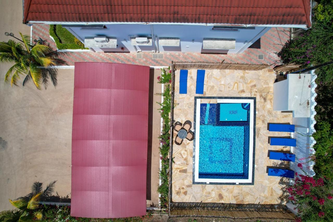 Sunny Palms Beach Bungalows Uroa Exteriér fotografie